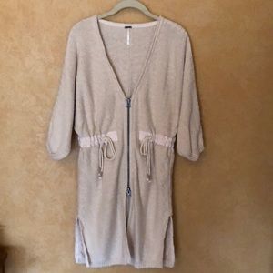 Free People cardigan 😍